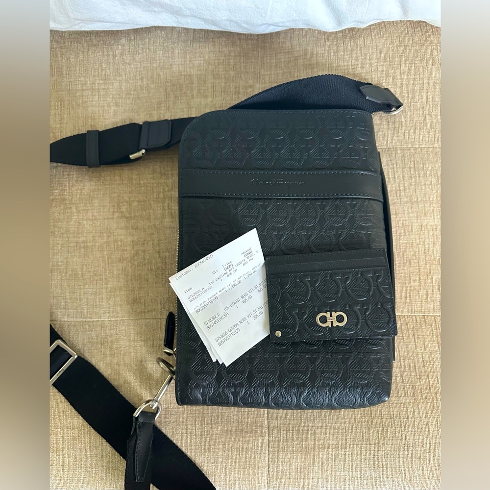Ferragamo Monogram Crossbody Sling Bag & Card Holder Wallet Set NEW